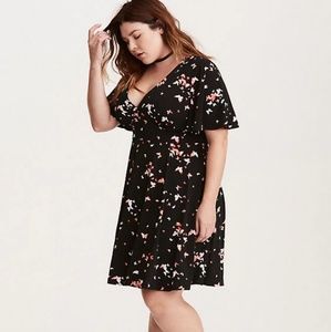 RARE - Torrid Butterfly Vneck Flutter Dress